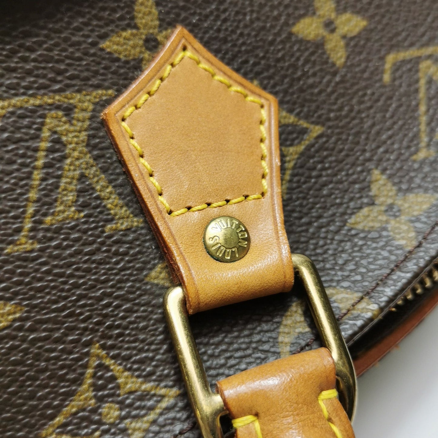 Preloved GLM-Ellipse Clutch Small Monogram Canvas  Handbag 250425781164675