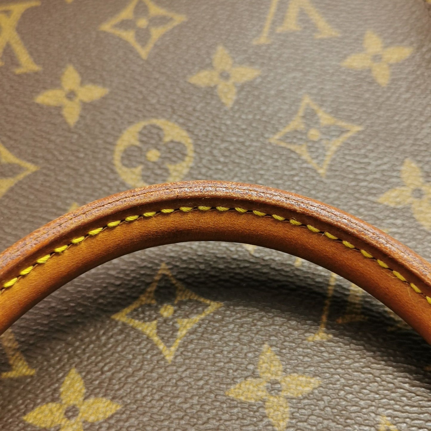 Preloved GLM-Ellipse Clutch Small Monogram Canvas  Handbag 250425781164675