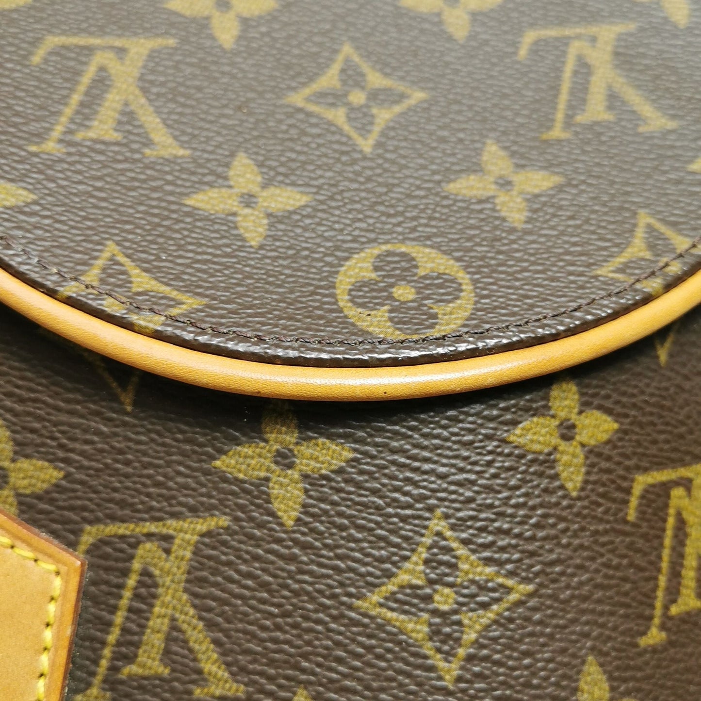 Preloved GLM-Ellipse Clutch Small Monogram Canvas  Handbag 250425781164675