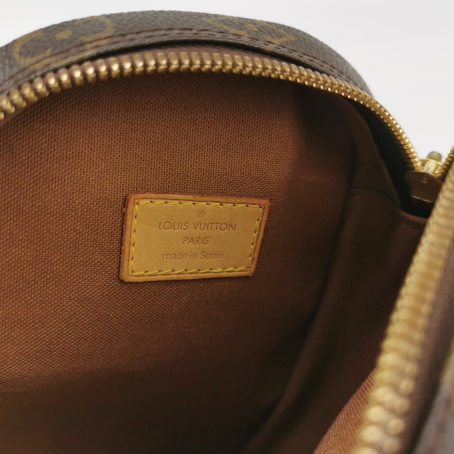 Preloved GLM-Gange Waist Bag Chest Bag 250424781163897