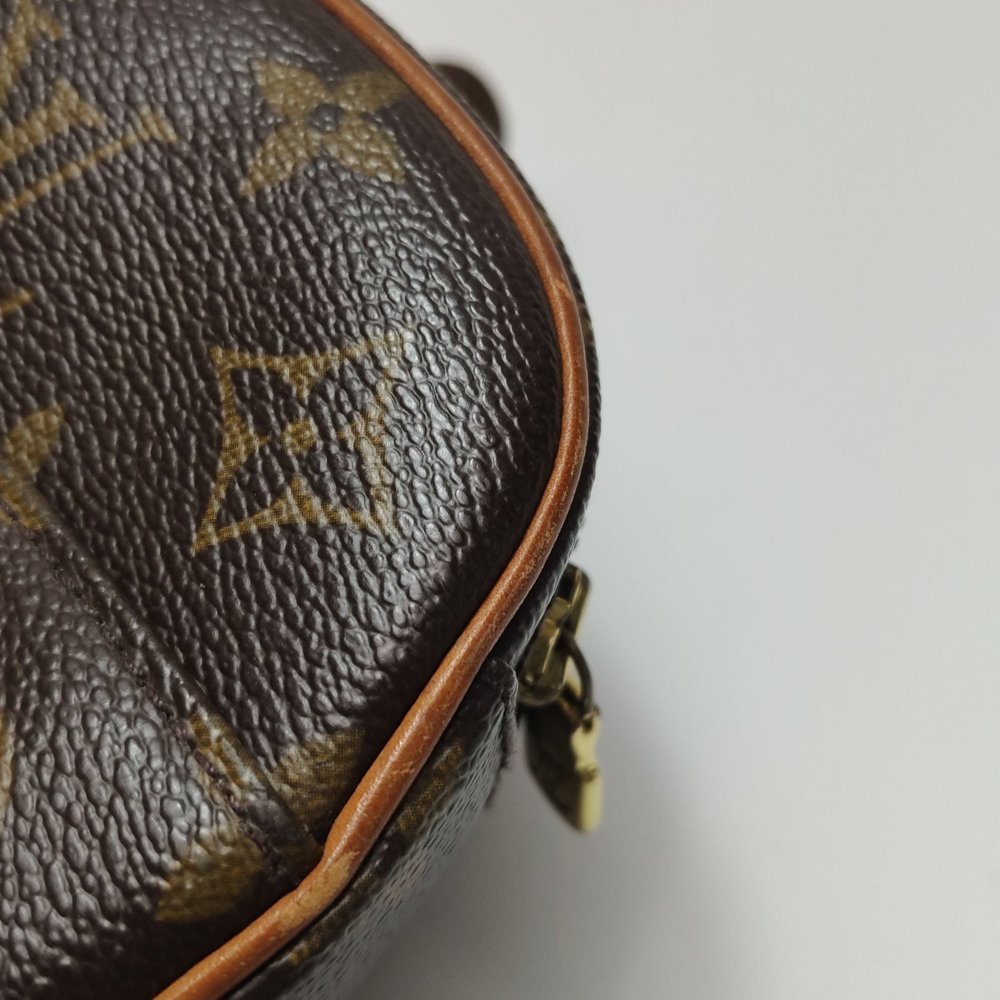 Preloved GLM-Gange Waist Bag Chest Bag 250424781163897