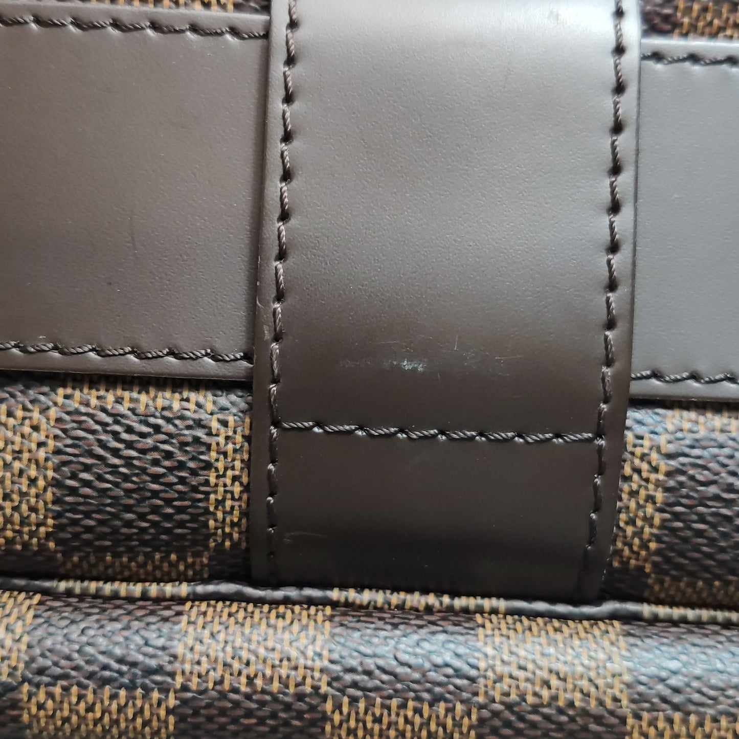 Preloved GLM-Naviglio Leather Check Pattern Flap Messenger Crossbody Bag 250426781166650