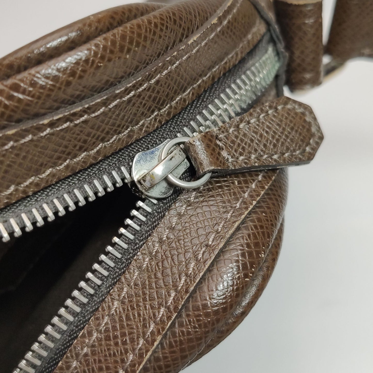 Preloved GLM-Dimitri Leather Crossbody Shoulder Bag 250425781165361