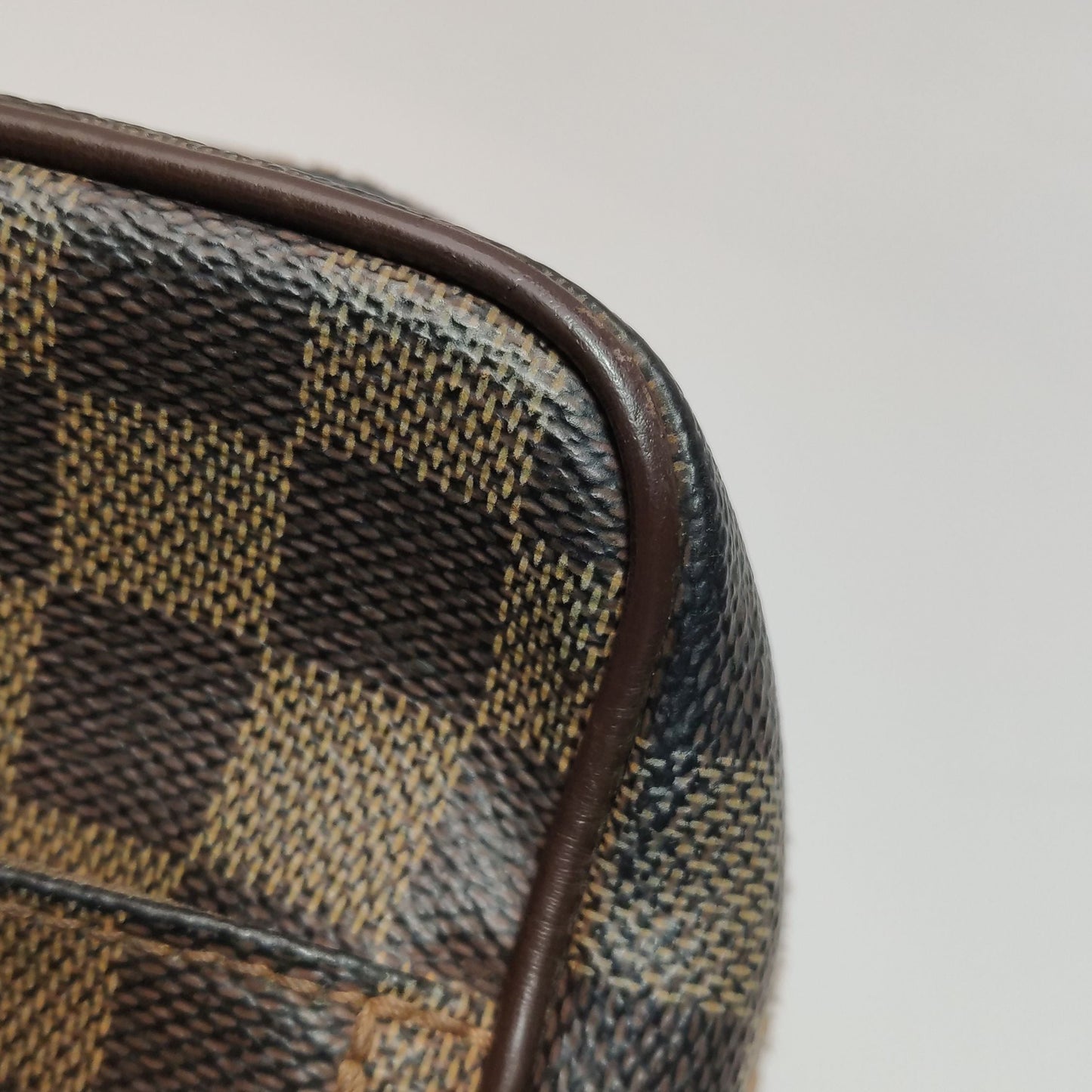 Preloved GLM-Olav Leather Checkerboard Messenger Bag 250425781164499