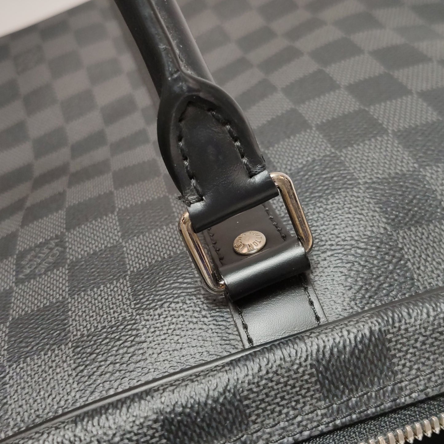 Preloved GLM-Porte-Documents Voyage Checkered Leather Handbag 250423781162346