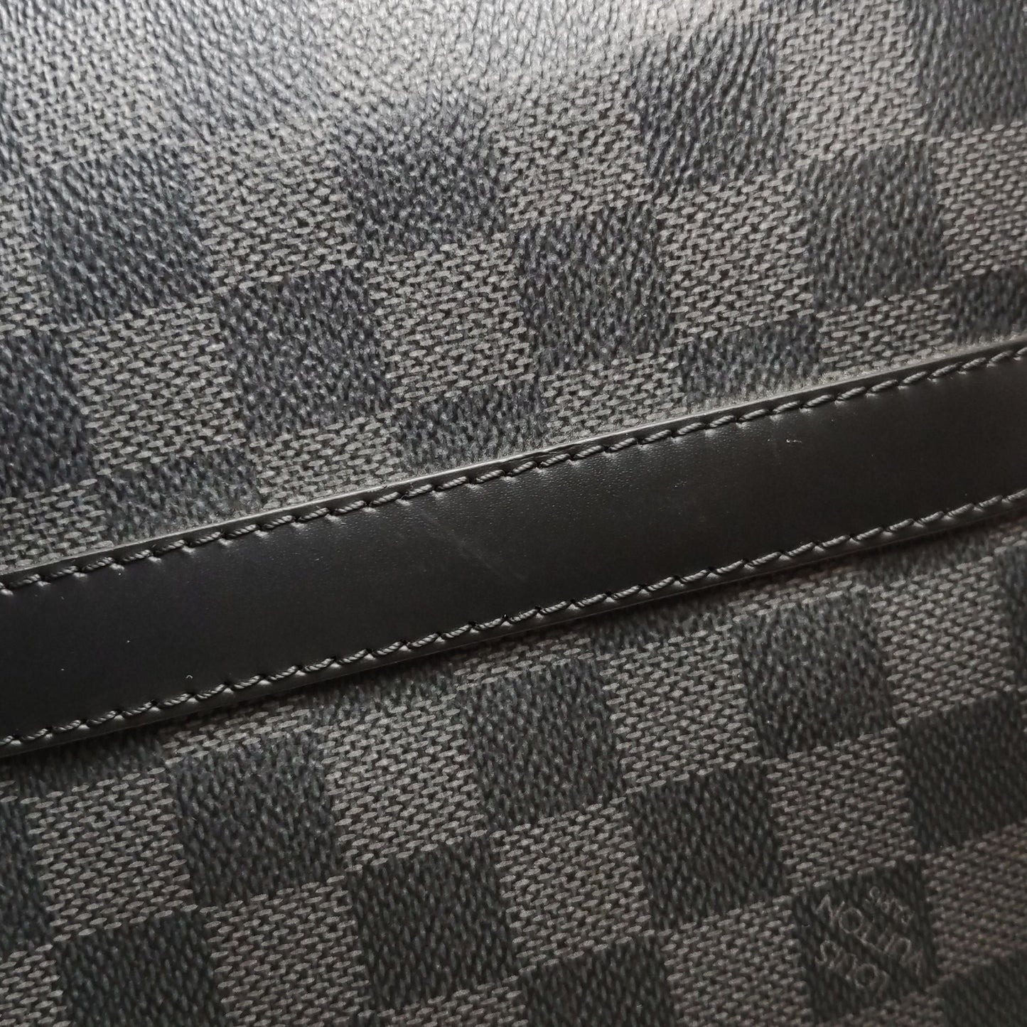 Preloved GLM-Porte-Documents Voyage Checkered Leather Handbag 250423781162346