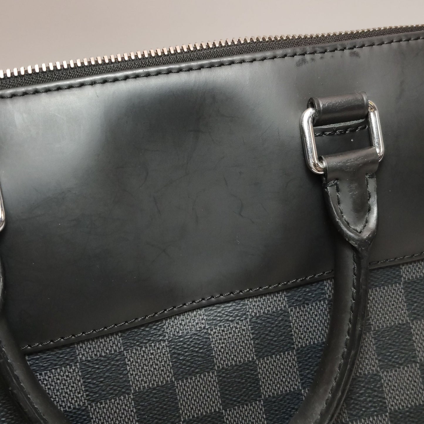 Preloved GLM-Porte-Documents Jour Leather Check Trim Handbag with Chip 250424781163302