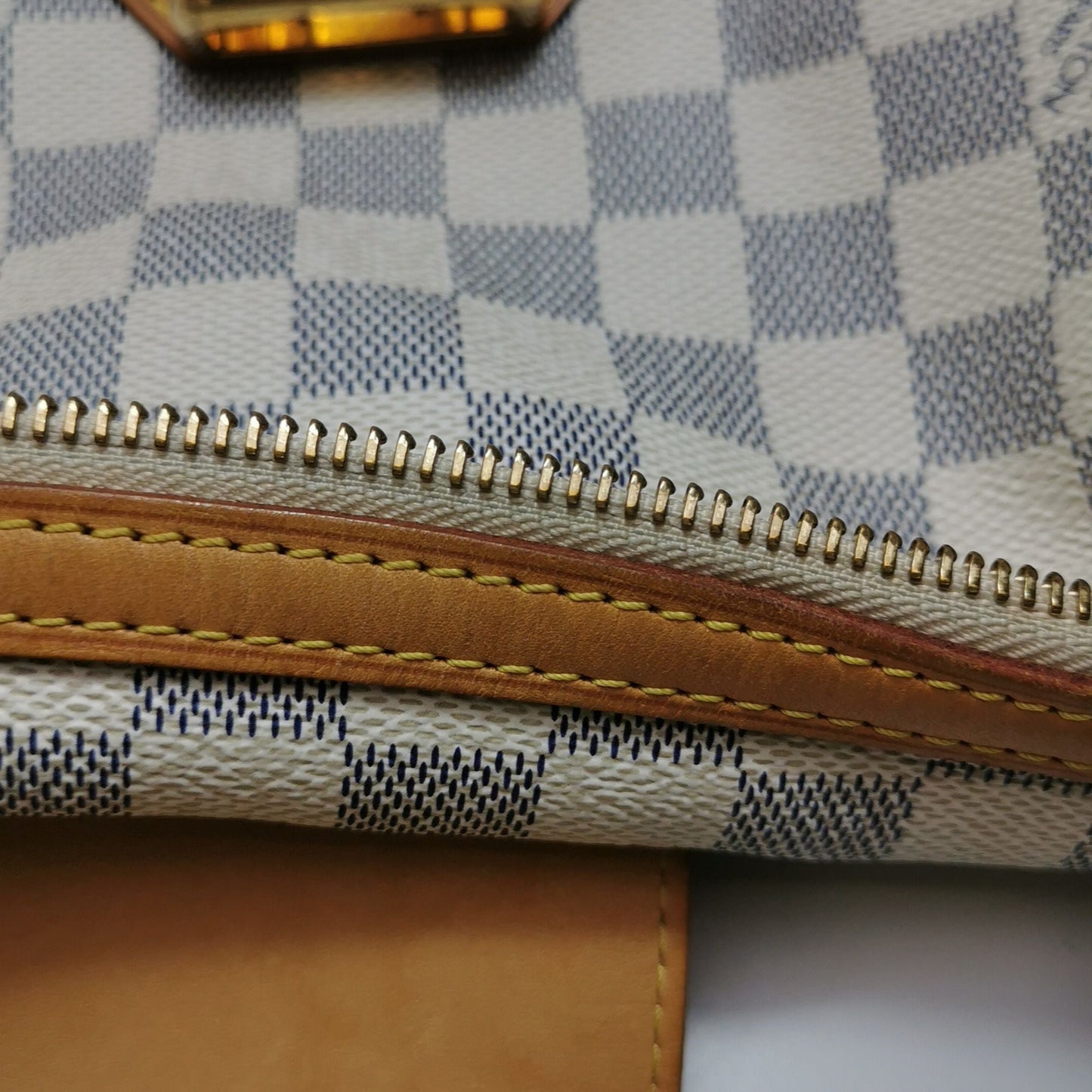Preloved GLM-Stresa Checkered Buckle Shoulder Bag 250422781160501