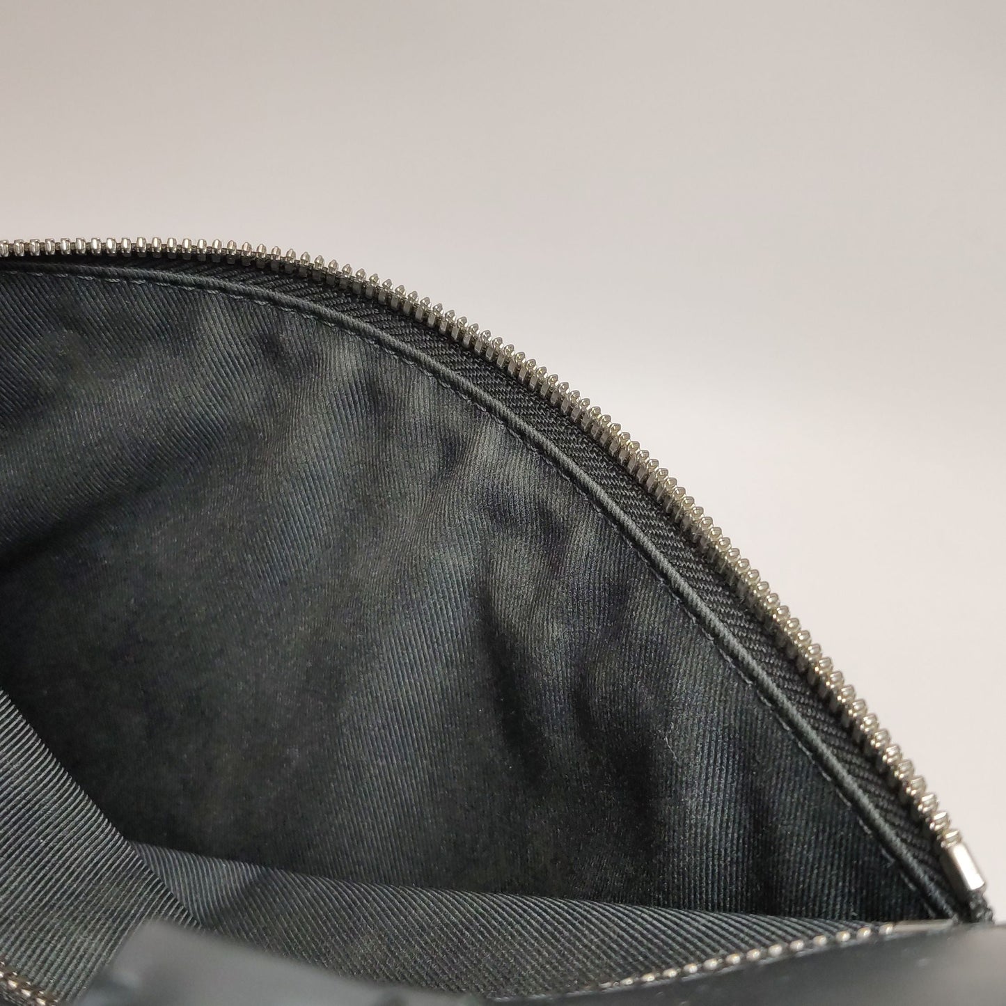 Preloved GLM-Porte-Documents Jour Leather Check Trim Handbag with Chip 250424781163302