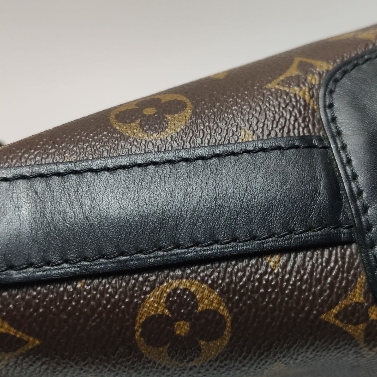 Preloved GLM-Torres Crossbody Shoulder Bag 250421781158763