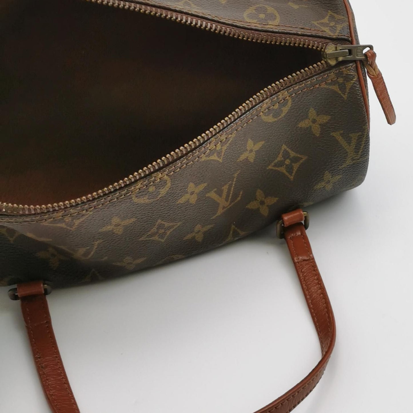 Preloved GLM-Papillon Medium Monogram Canvas Round Barrel Handbag 047852301220