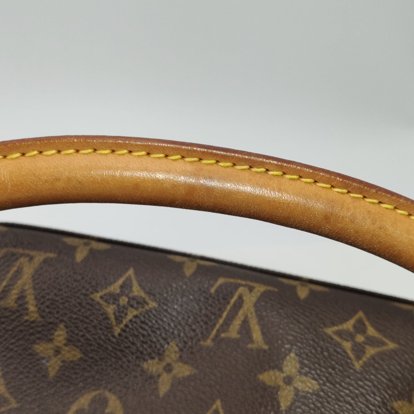 Preloved GLM-Looping Medium Monogram Shoulder Bag 250420781156834