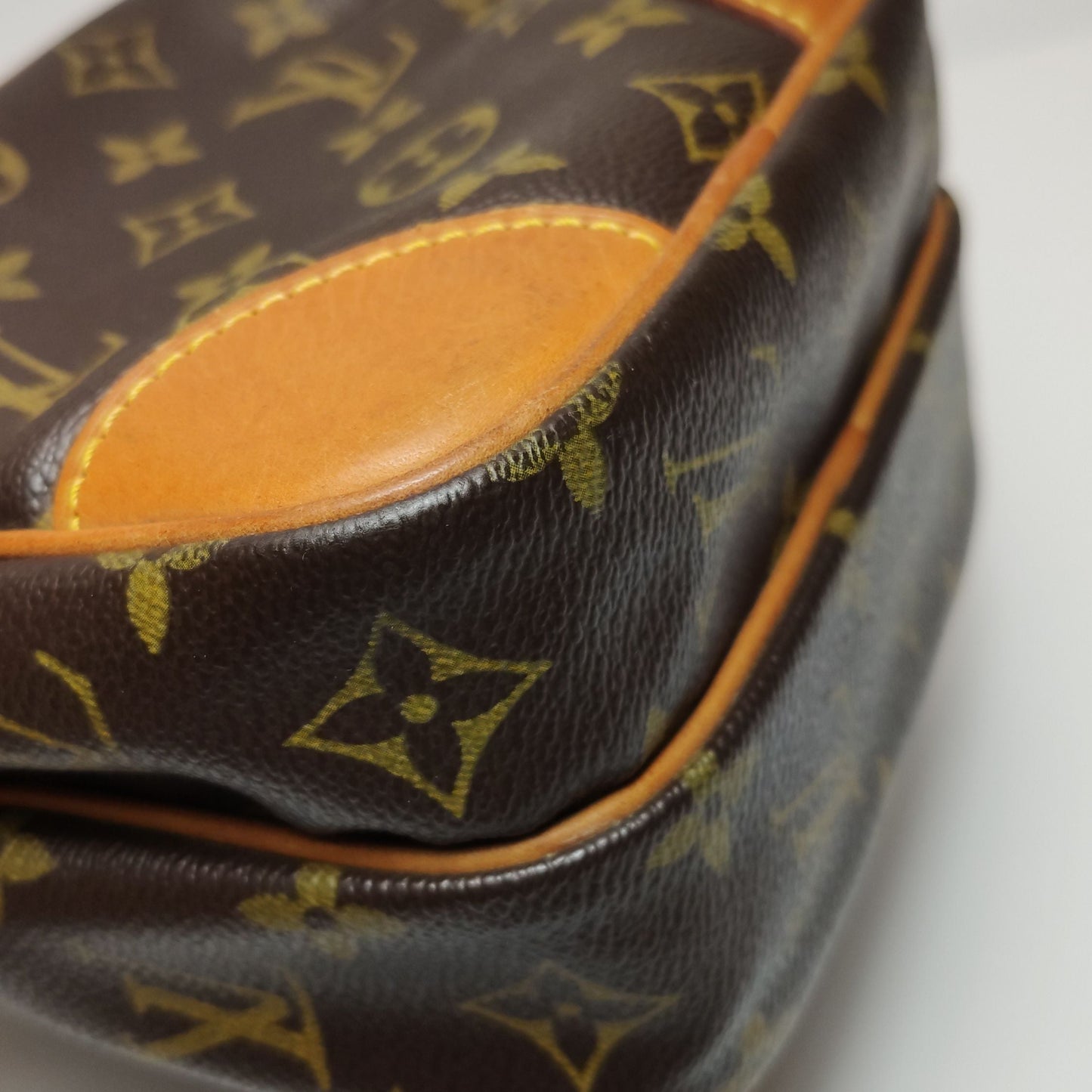 Preloved GLM-Amazone Camera Bag Monogram Print Zip Front Crossbody Shoulder Bag 250420781157184