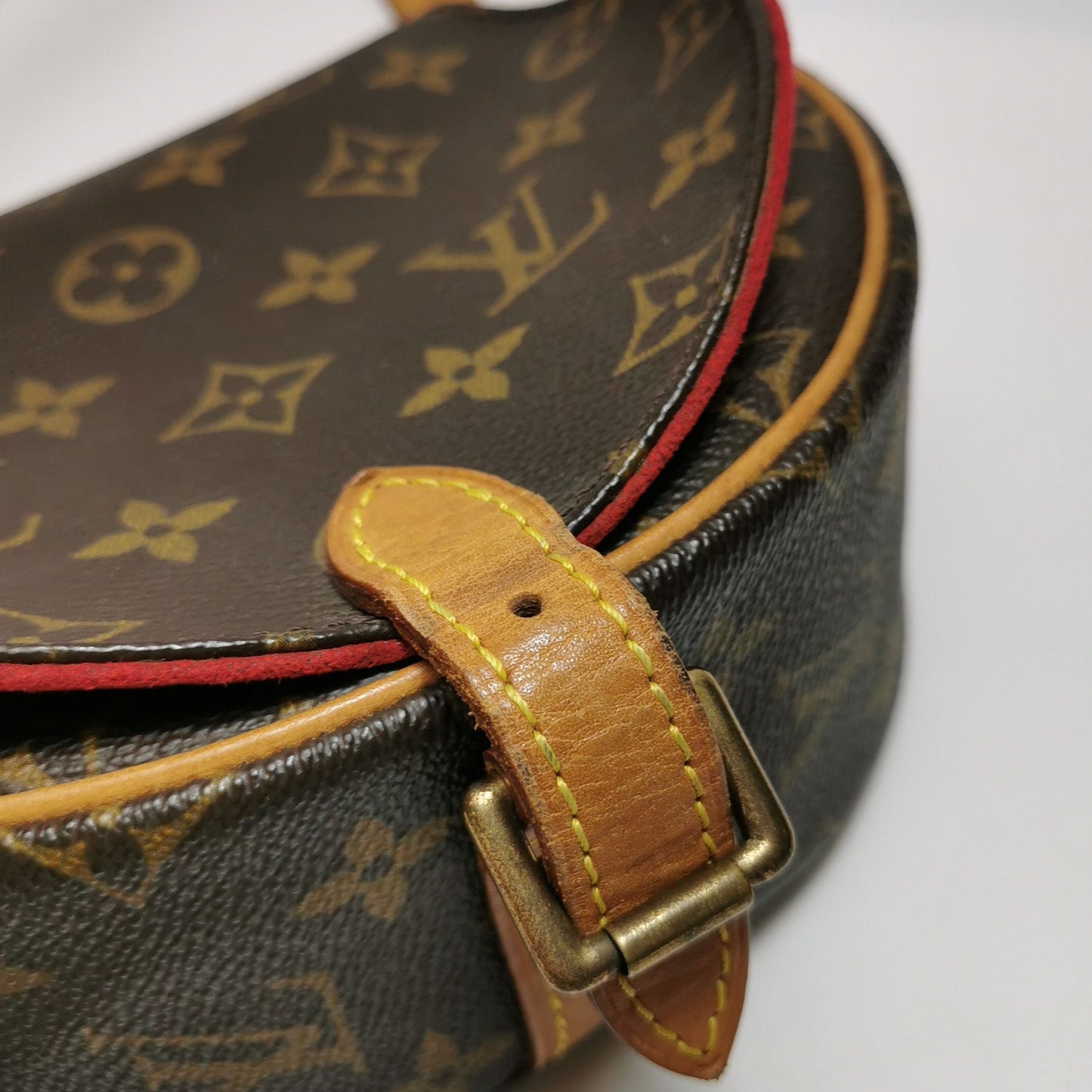 Preloved GLM-Tambourin Crossbody Bag 250416781151538