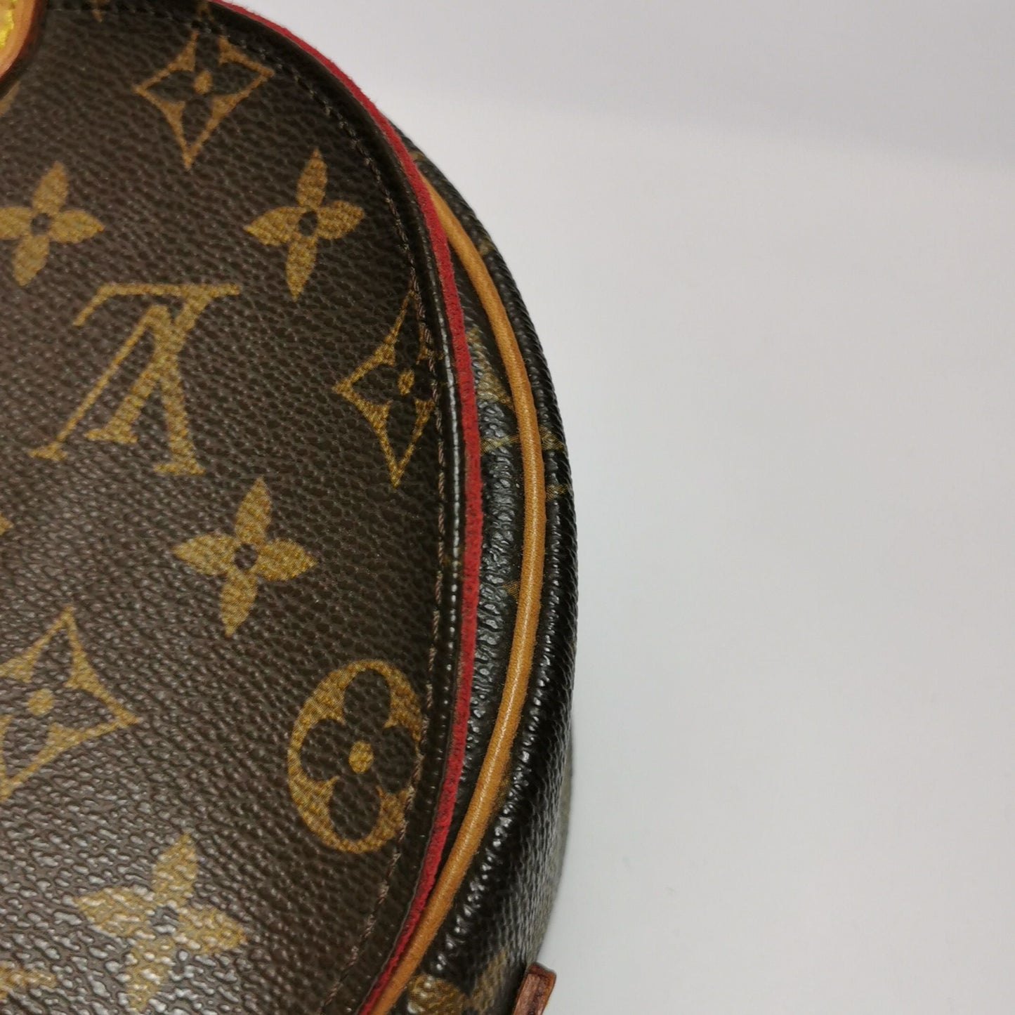 Preloved GLM-Tambourin Crossbody Bag 250416781151538