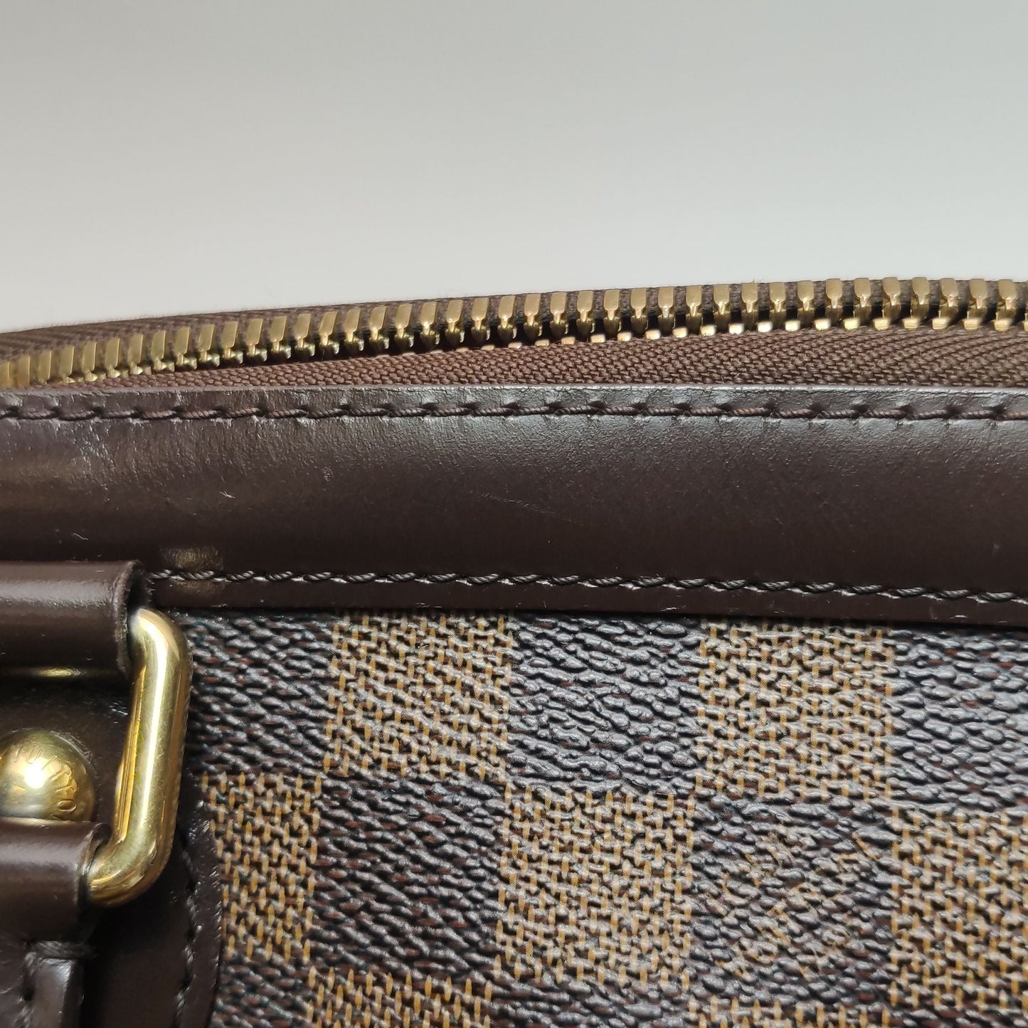 Preloved GLM-Trevi Checkered Leather Shoulder Bag 250417781152708