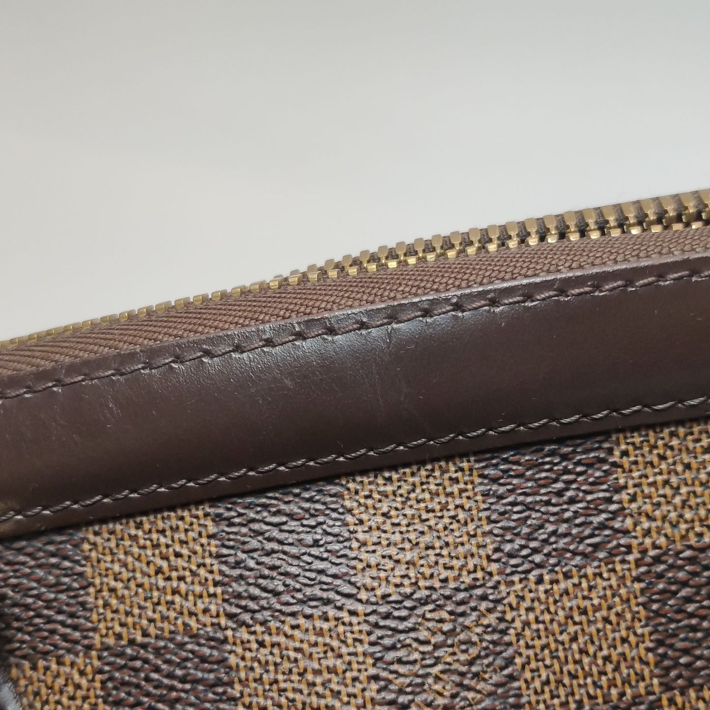 Preloved GLM-Trevi Checkered Leather Shoulder Bag 250417781152708
