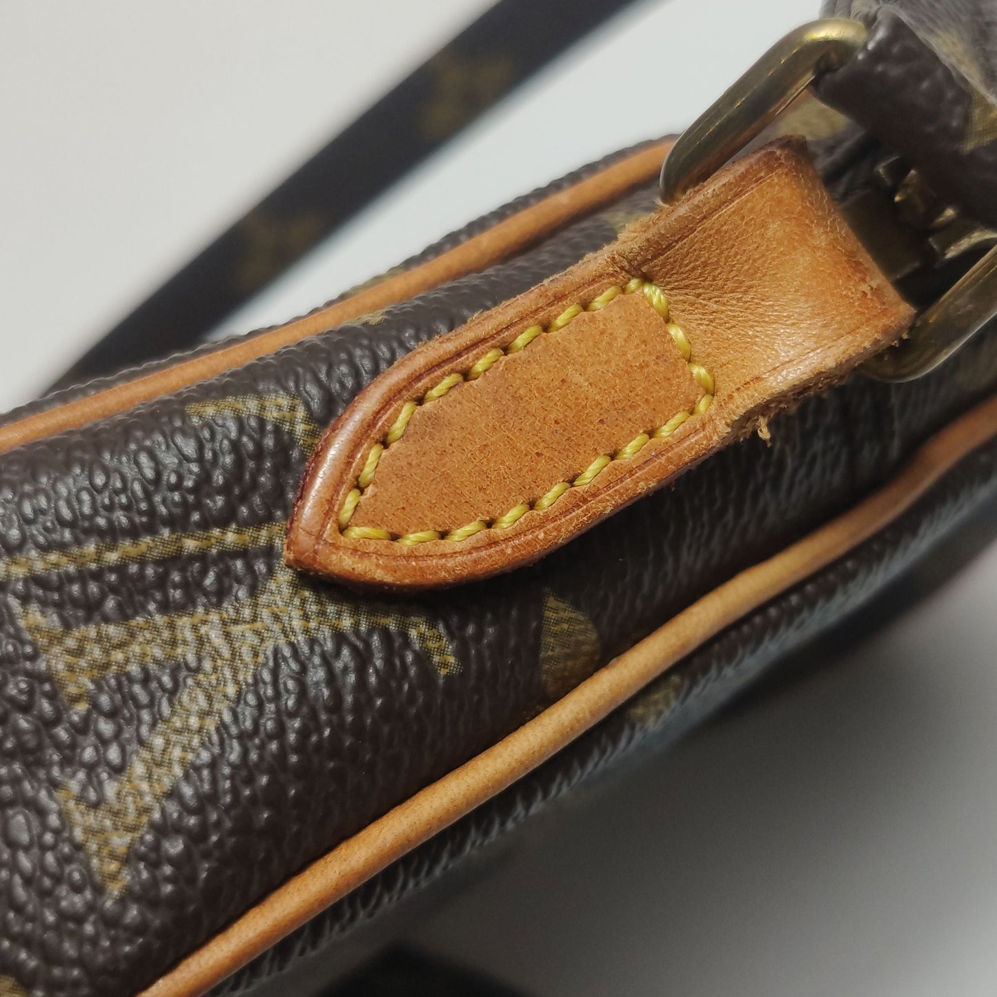 Preloved GLM-Danube Camera Bag 250416781150463