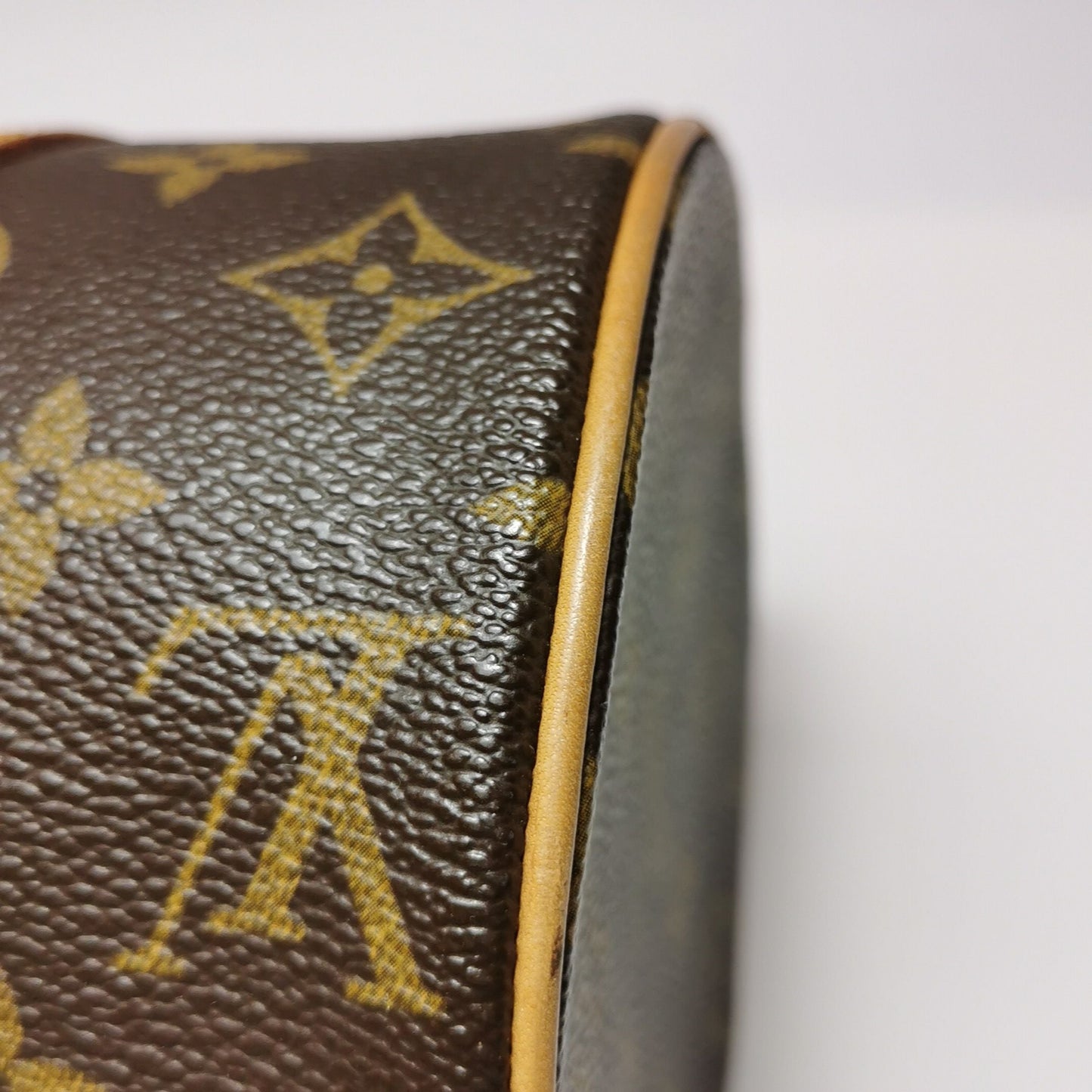 Preloved GLM-Papillon Medium Monogram Canvas Round Barrel Handbag 250410781141961