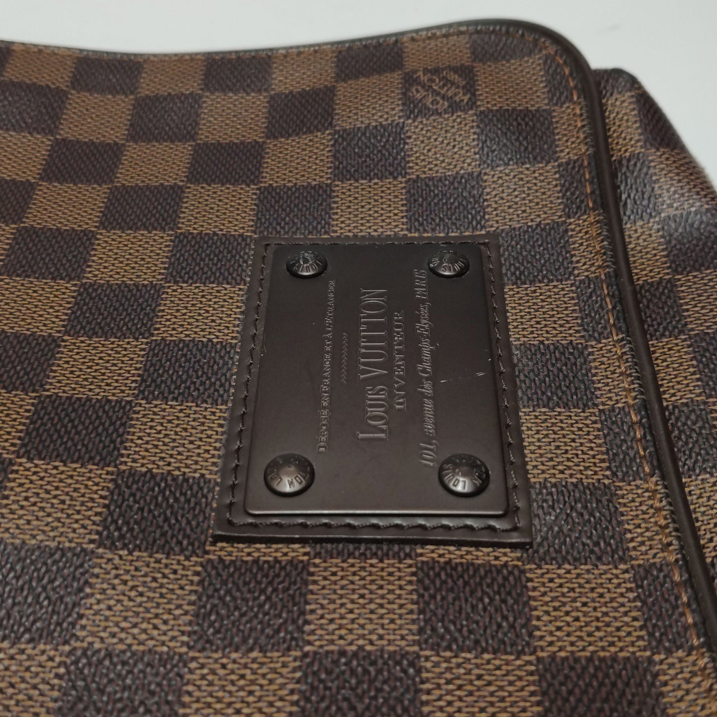 Preloved GLM-Brooklyn Leather Checkerboard Logo Messenger Bag 250411781144437