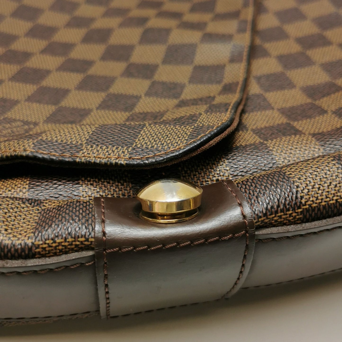 Preloved GLM-Bastille Leather Checkerboard Crossbody Bag 250409781141746