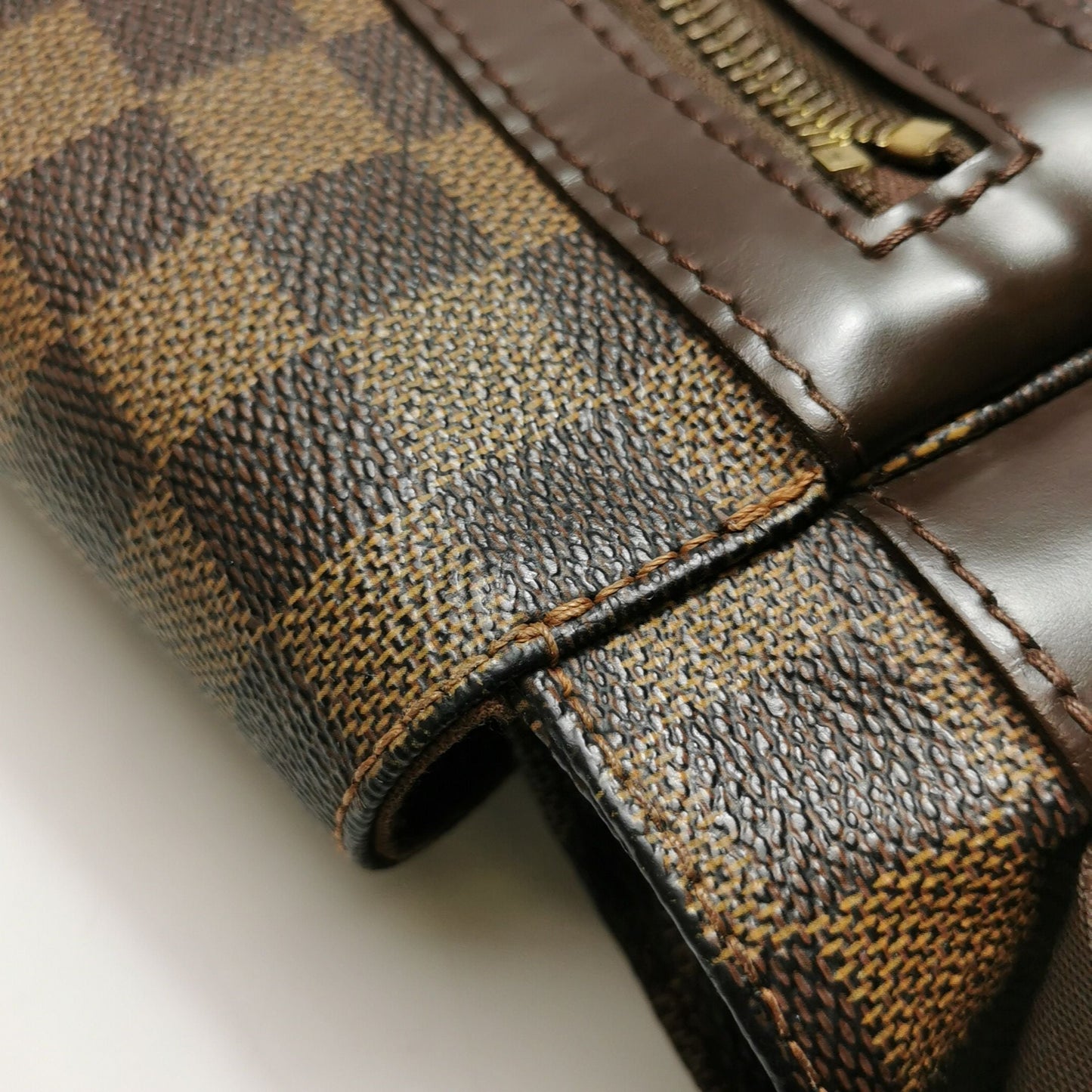 Preloved GLM-Bastille Leather Checkerboard Crossbody Bag 250409781141746
