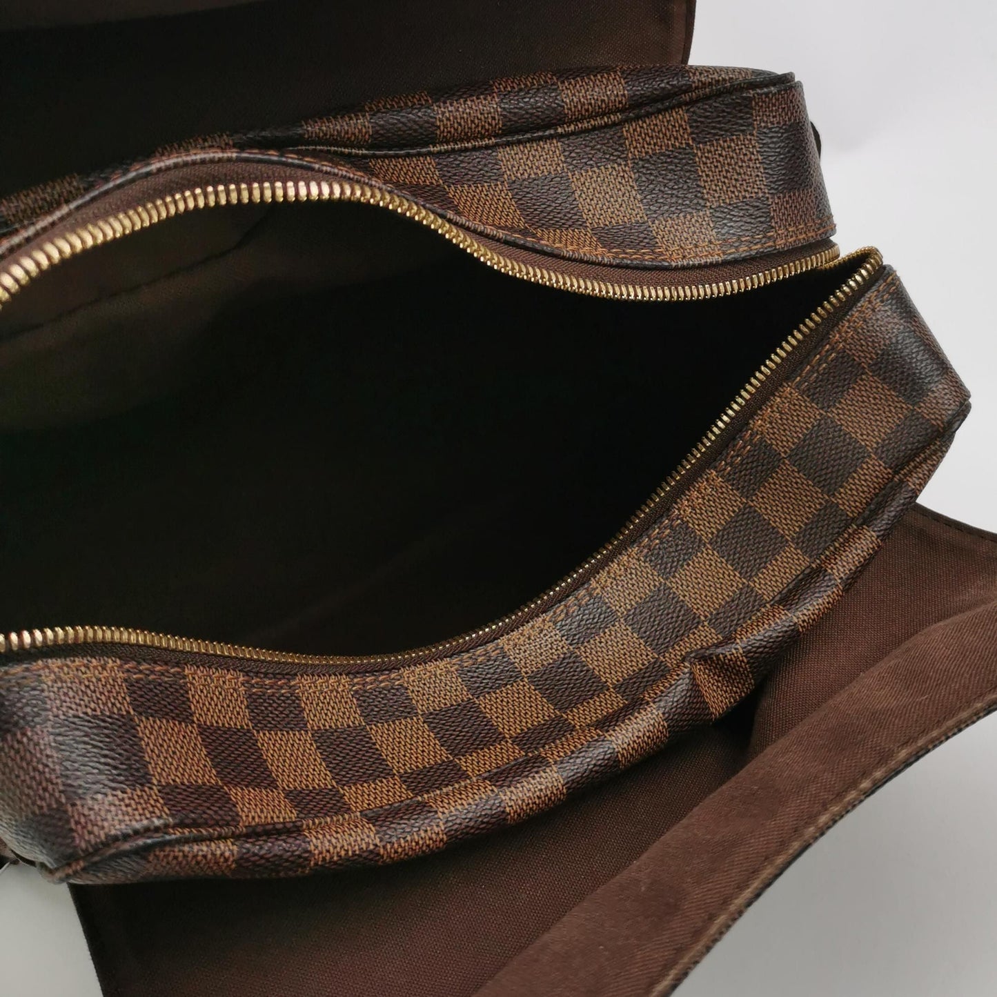 Preloved GLM-Naviglio Leather Checkered Flap Messenger Crossbody Bag 250409781140669