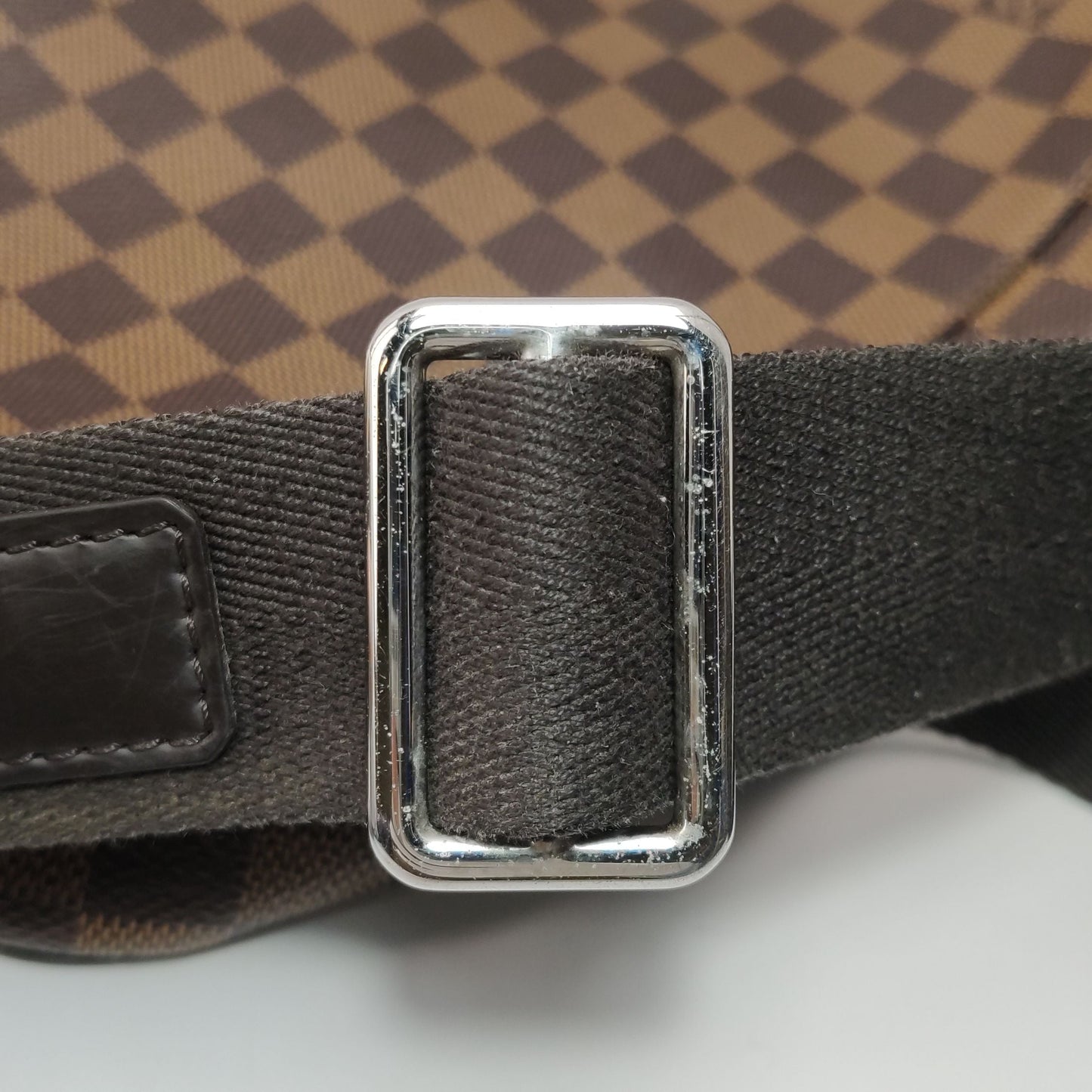 Preloved GLM-Jake Leather Checkerboard Zipper Crossbody Bag 250405781135888