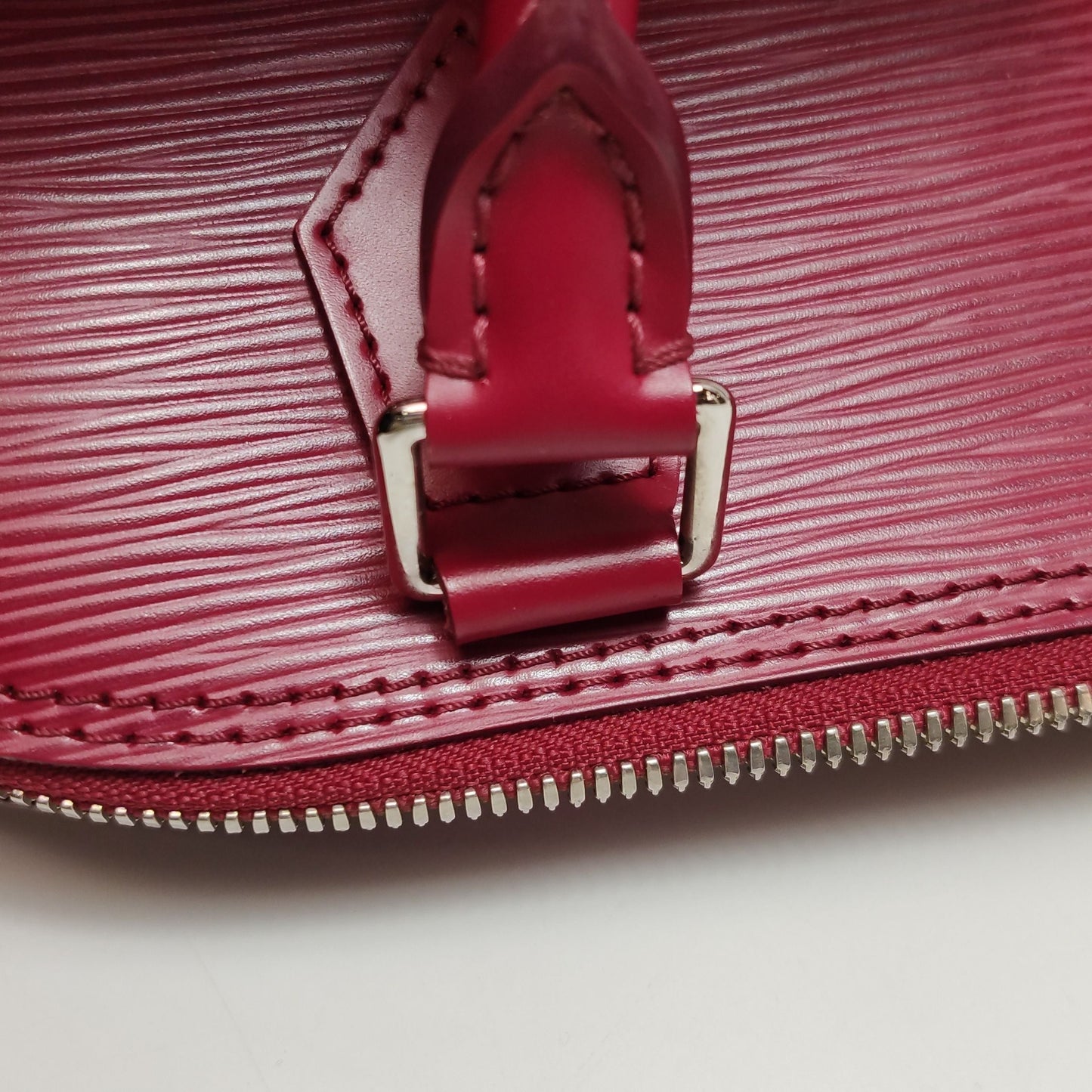 Preloved GLM-Alma Small Calfskin Water Wave Shell Handbag 250407781138461