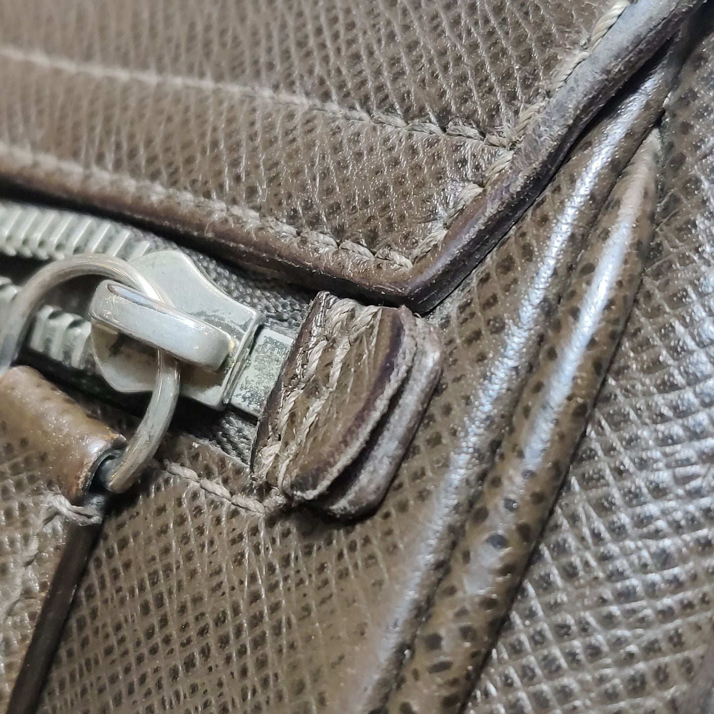 Preloved GLM-Leather Crossbody Shoulder Bag 250402781132072