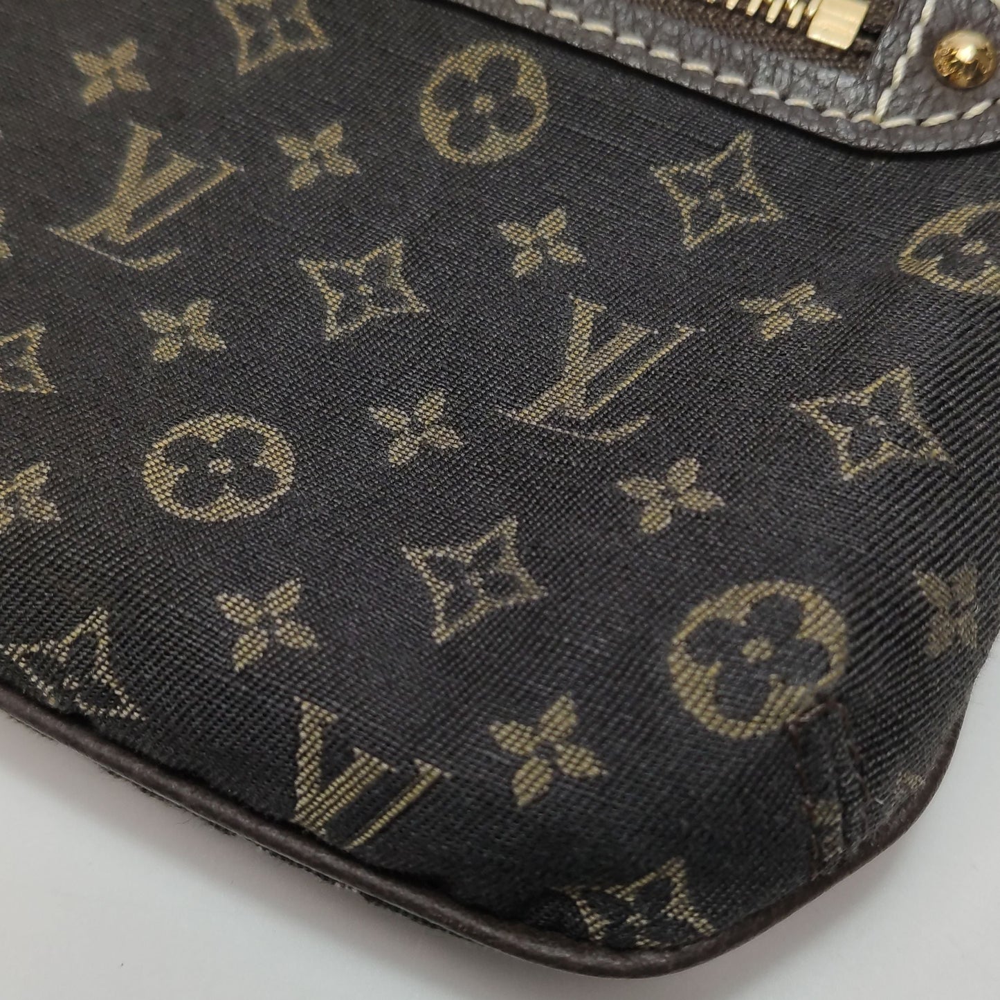 Preloved GLM-Monogram Canvas Zipper Handbag 250405781136086