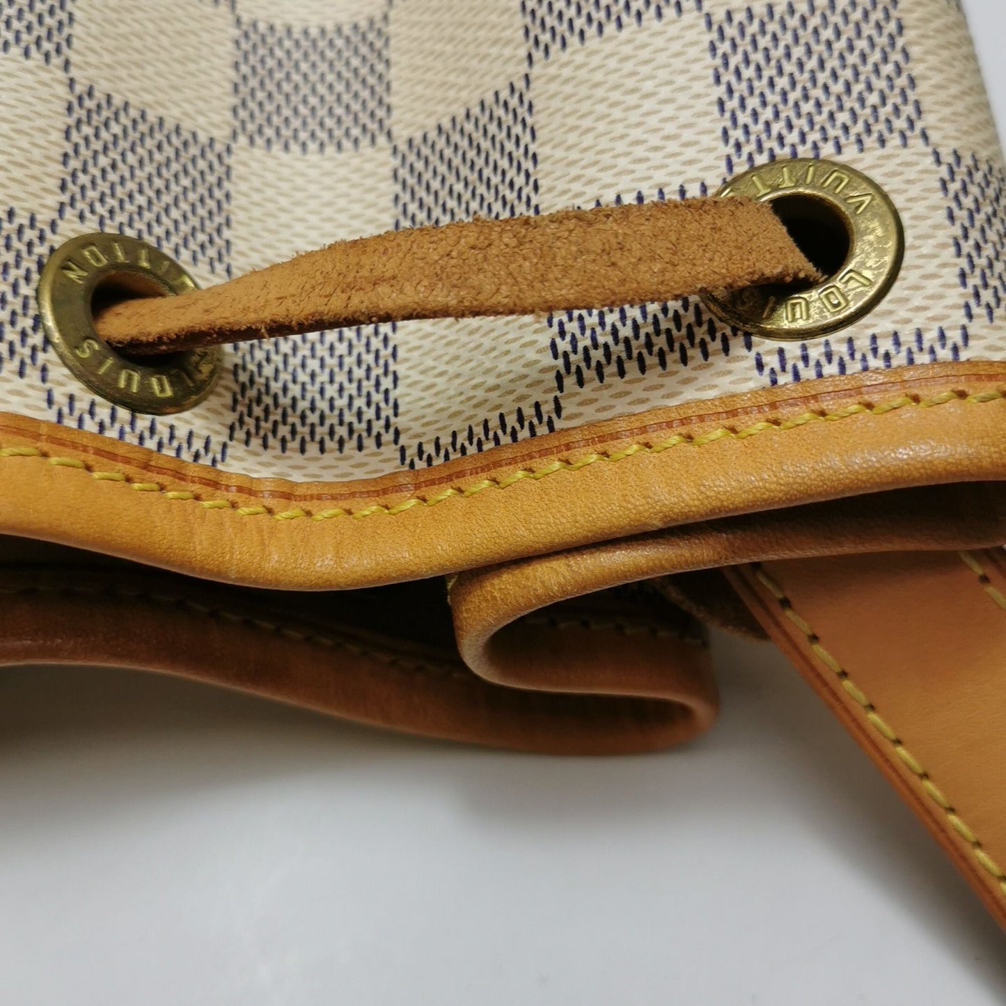 Preloved GLM-NOE Large Checkered Drawstring Shoulder Bag 250403781133759