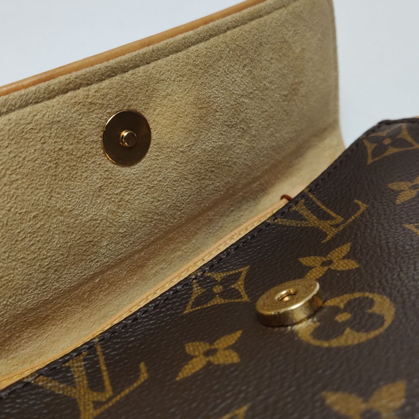 Preloved GLM-Twin Small Monogram Canvas Flap Envelope Crossbody Shoulder Bag 250404781133823