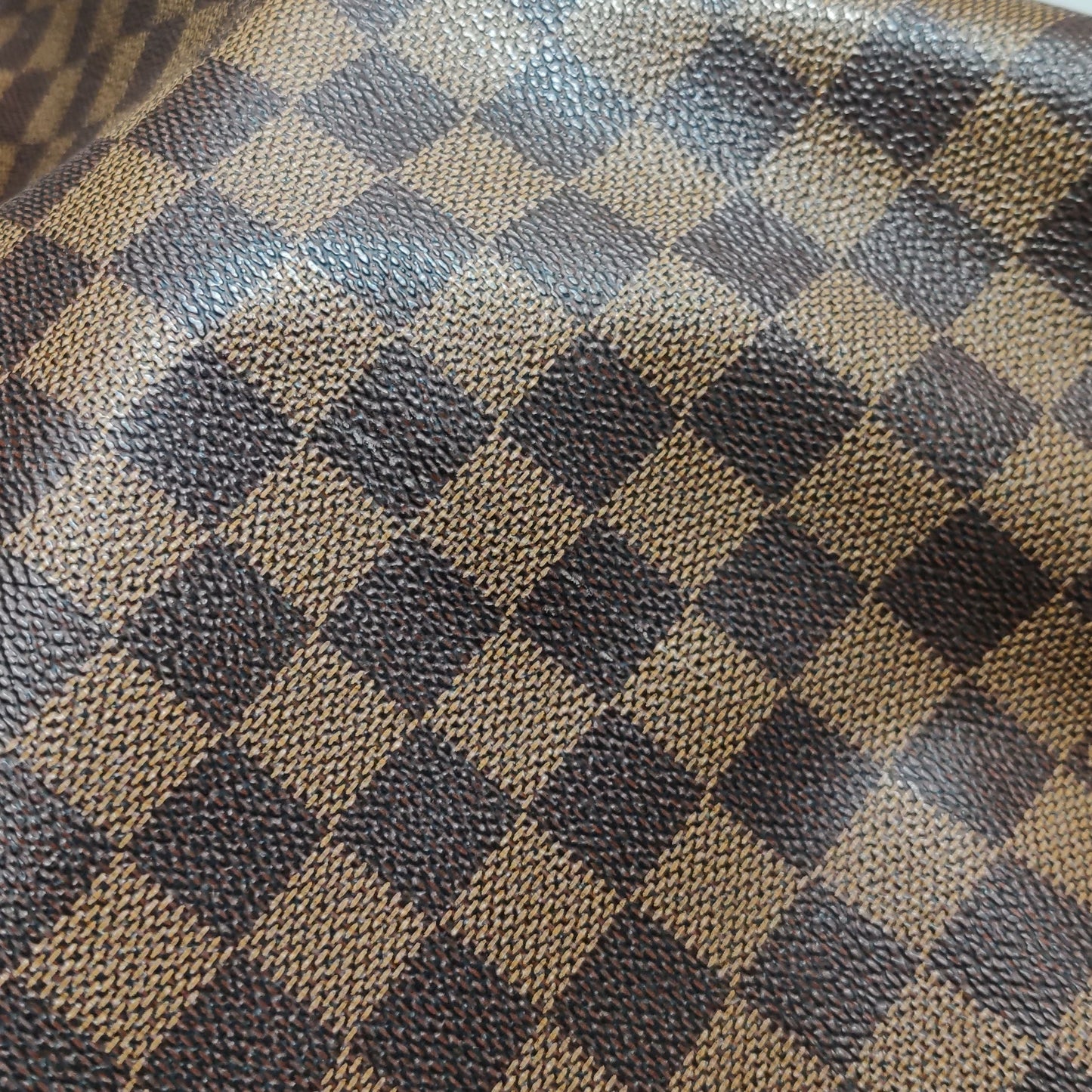 Preloved GLM-Checkered Zipper Shoulder Bag 250402781132001