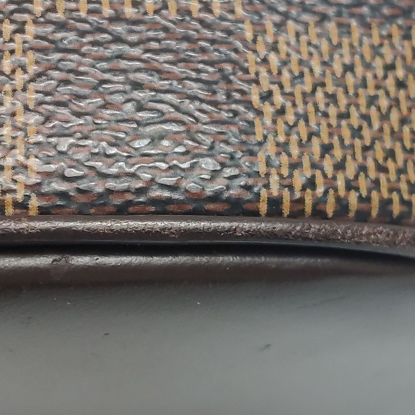 Preloved GLM-Ipanema Leather Checkerboard Apple Crossbody Shoulder Bag 250401781130333