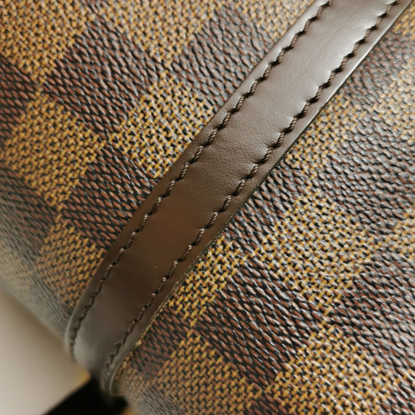 Preloved GLM-Papillon Medium Checkerboard Cylinder Bag 250328781124581