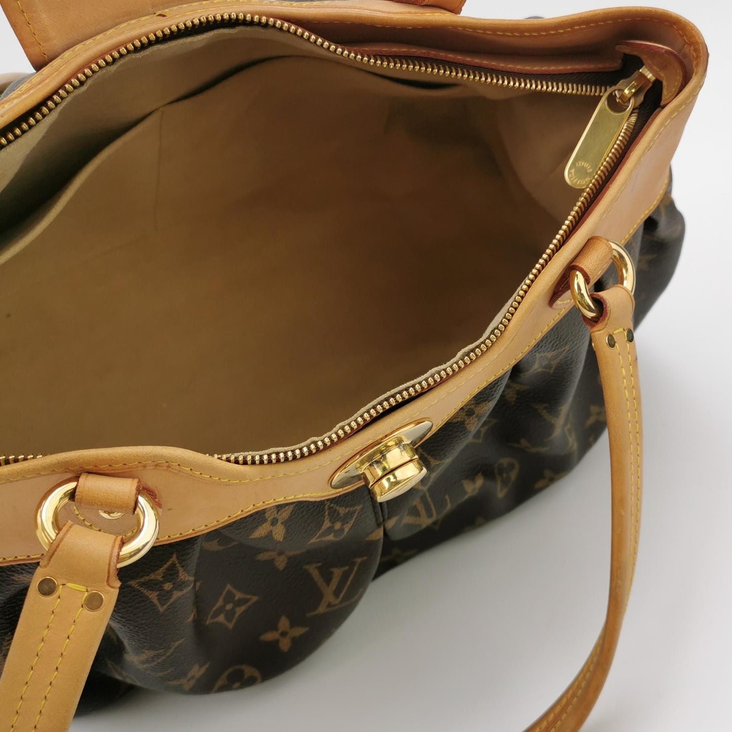 Preloved GLM-Boetie Vegetable Tanned Leather Monogram Pleated Shoulder Bag 250328781124591