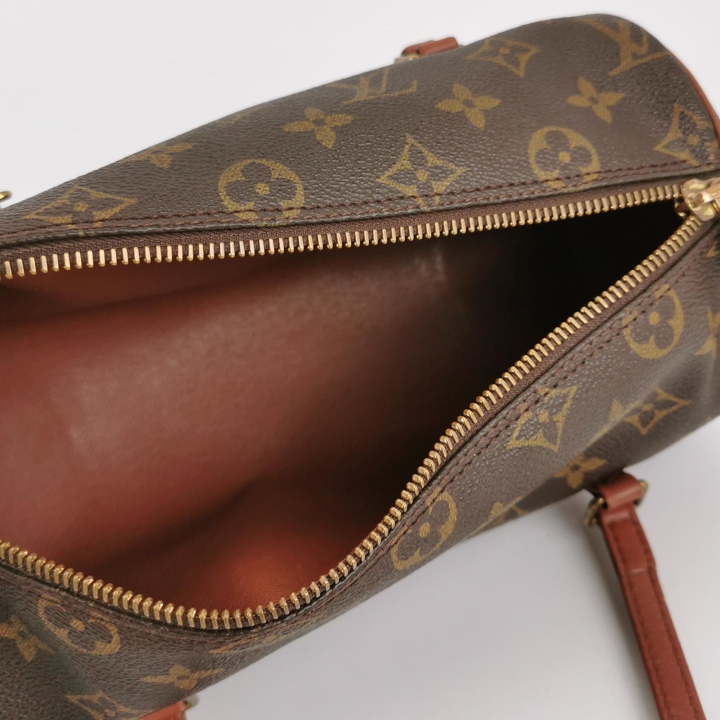 Preloved GLM-Papillon Medium Monogram Canvas  Round Barrel Handbag 250327781123160