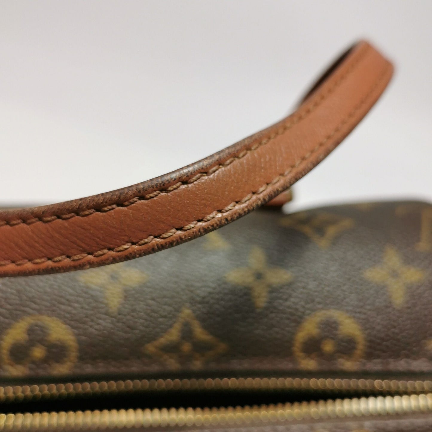 Preloved GLM-Papillon Medium Monogram Canvas  Round Barrel Handbag 250327781123160