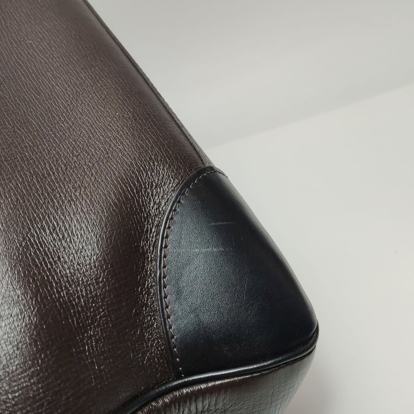 Preloved GLM-Leather Zip Crossbody Shoulder Bag 250324781119236