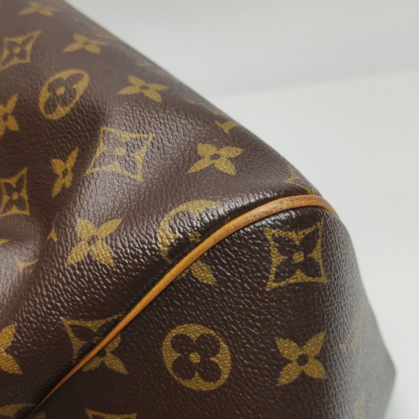 Preloved GLM-Tivoli Large Monogram Canvas Shoulder Bag 250324781119194