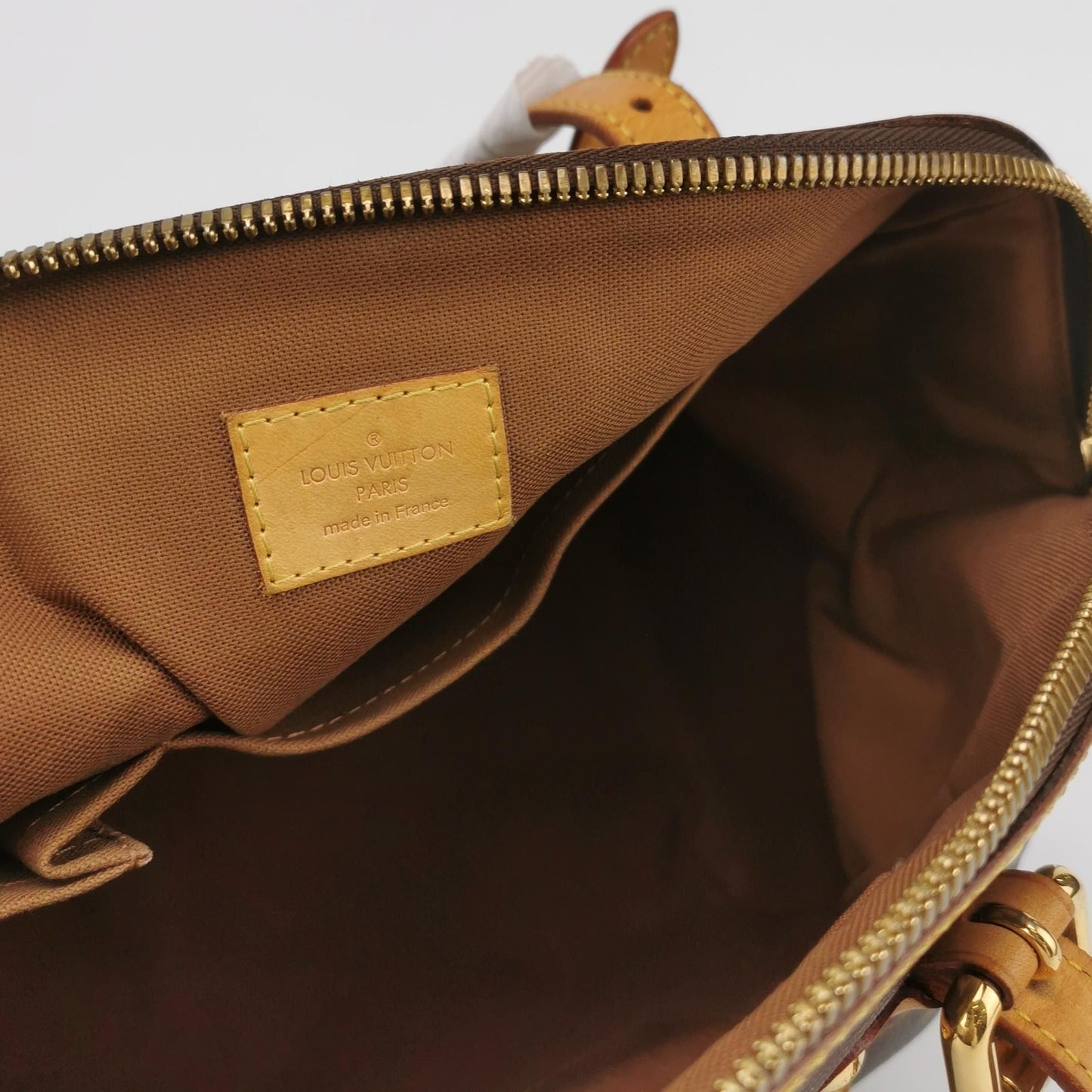 Preloved GLM-Tivoli Large Monogram Canvas Shoulder Bag 250324781119194
