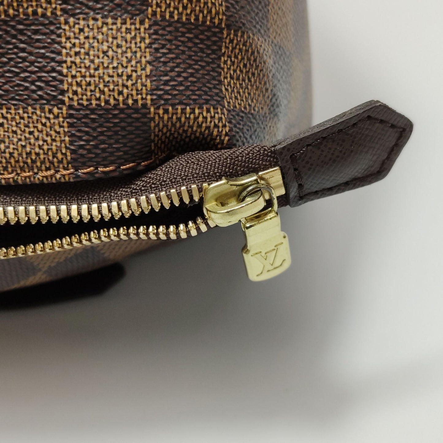 Preloved GLM-Belem Leather Checkerboard Pocket Lunch Box Shoulder Bag 250320781113244