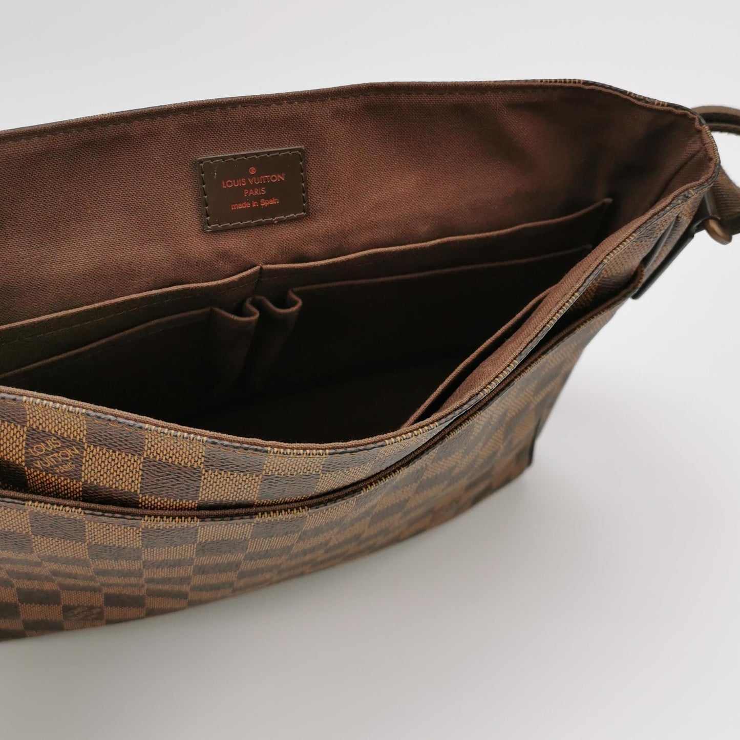 Preloved GLM-Leather Checkerboard Flap Shoulder Bag 250315781106579