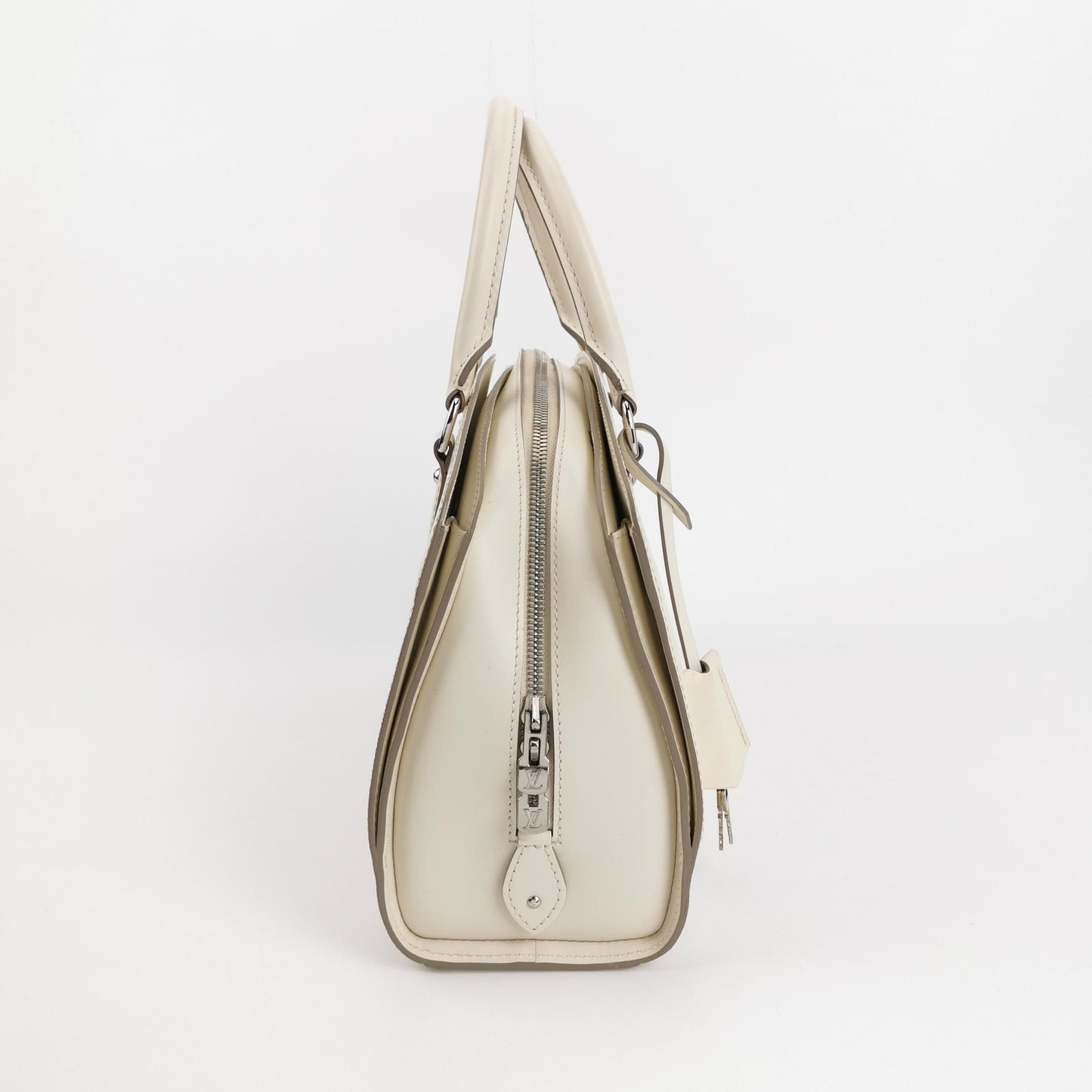 Preloved GLM-Pont Neuf Leather Solid Hidden Zipper Handbag 250309781097004