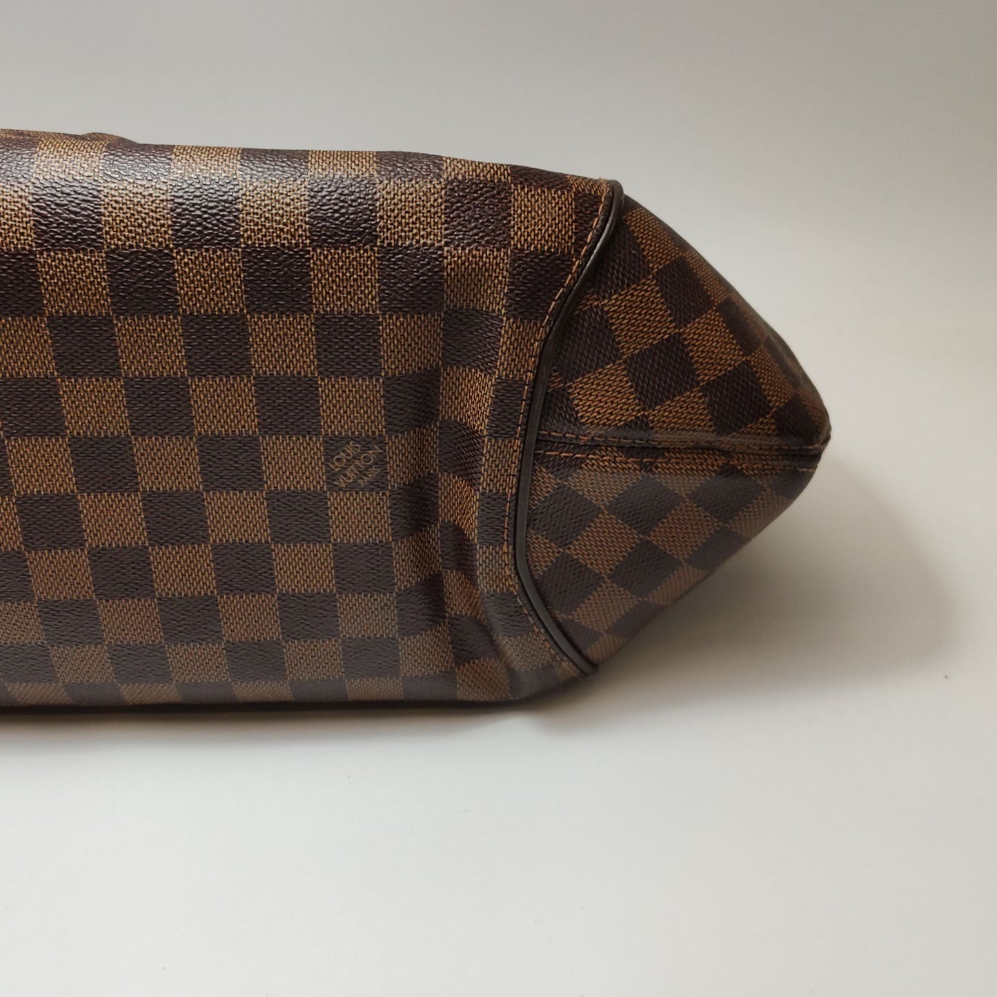 Preloved GLM-Sistina Large Checkerboard Push Lock Shoulder Bag 250210781057498