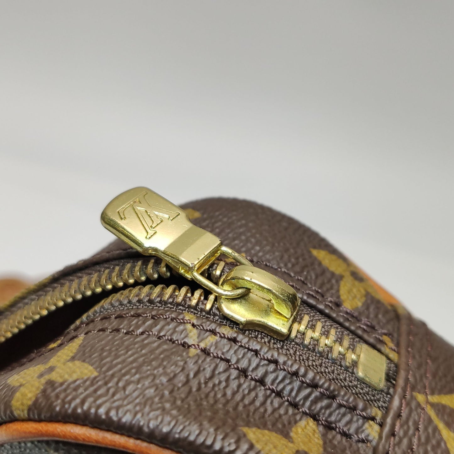 Preloved GLM-Trocadero Monogram Camera Bag 027851200799