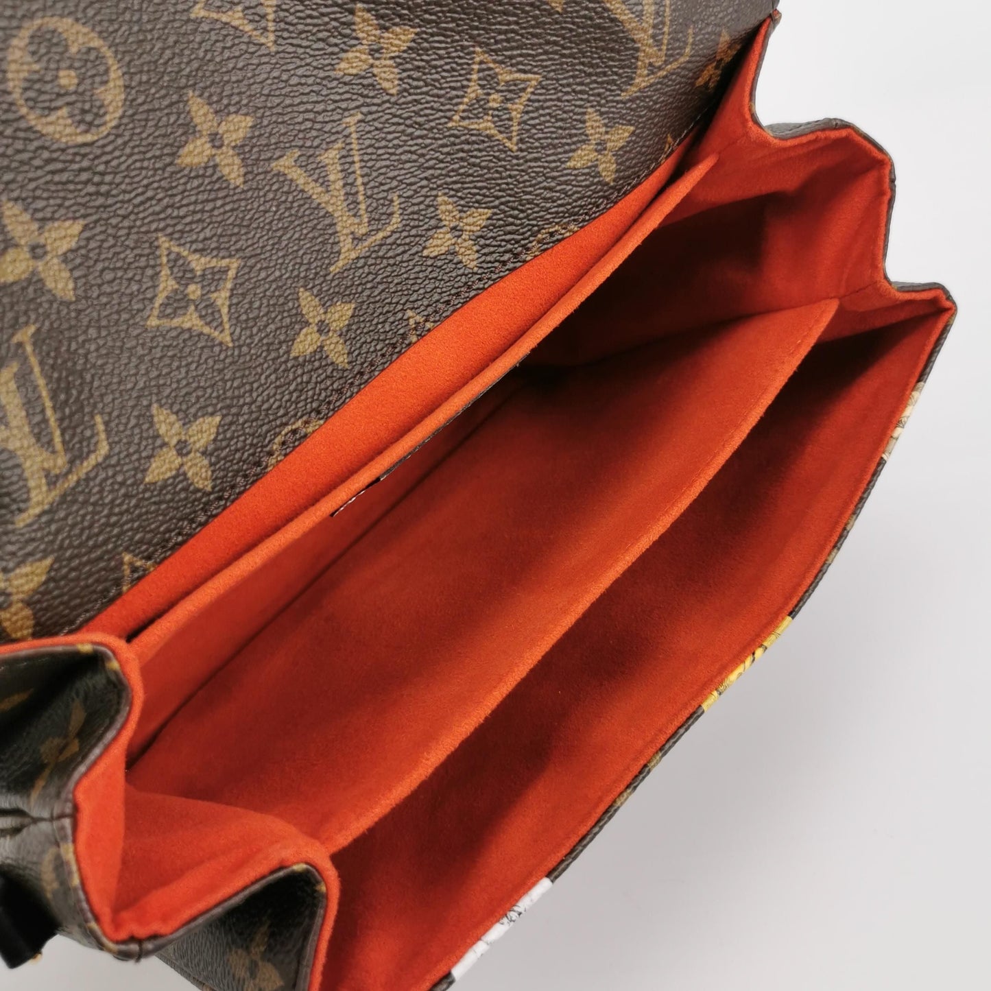 Preloved GLM-Pochette Metis Monogram Canvas S-lock Crossbody Bag with Chip 250528781211808