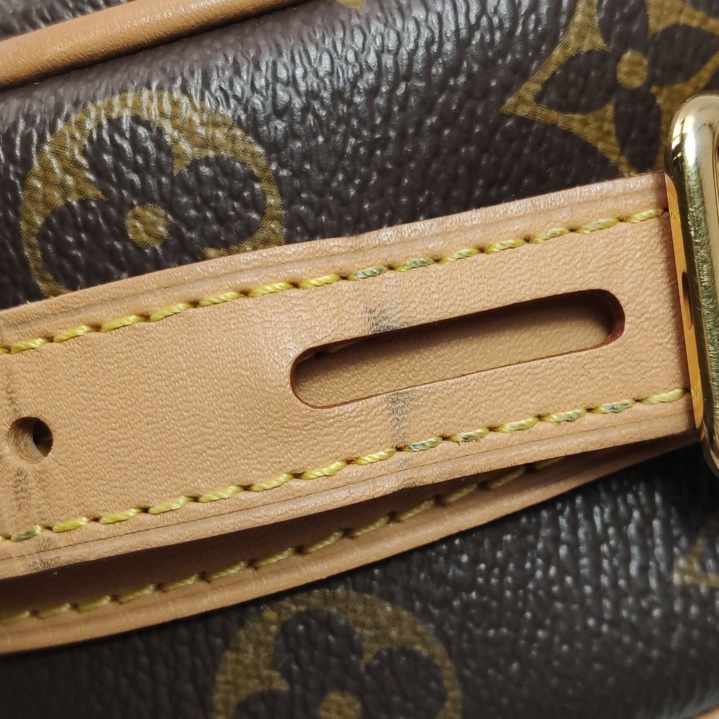 Preloved GLM-Boite Chapeau Small Monogram Crossbody Bag 250529781212782