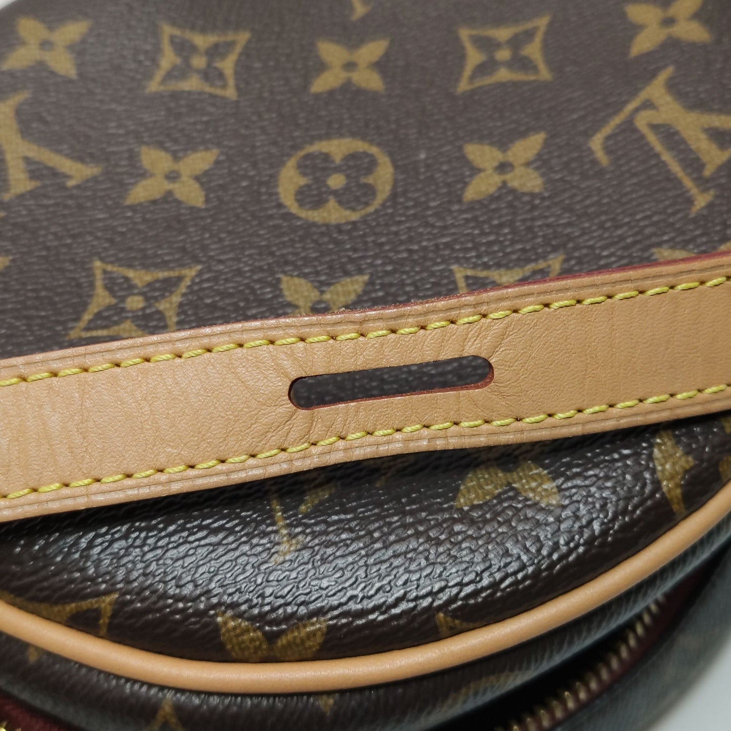 Preloved GLM-Boite Chapeau Small Monogram Crossbody Bag 250529781212782